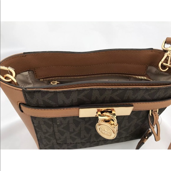 Gaby’sBags👜💕-NWT Michael Kors Traveler Crossbody - Picture 5 of 8